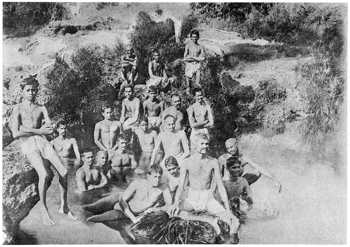 Hindu bathing party