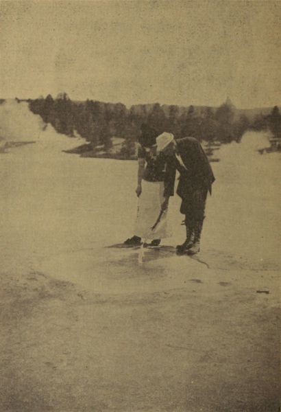 HANDKERCHIEF POOL