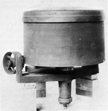 Figure 2.--De Laval centrifugal cream separator of 1879. (An
earlier version of Catalog No. 19.