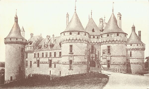 Ch&acirc;teau of Chaumont: the Loire on the Left