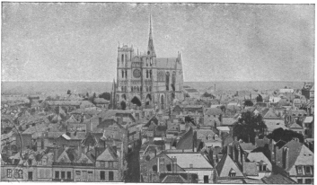 PANORAMA
OF AMIENS.