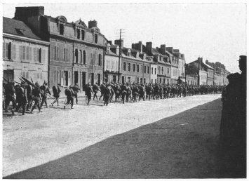 GERMAN
FOOT-SOLDIERS
ENTERING
AMIENS.